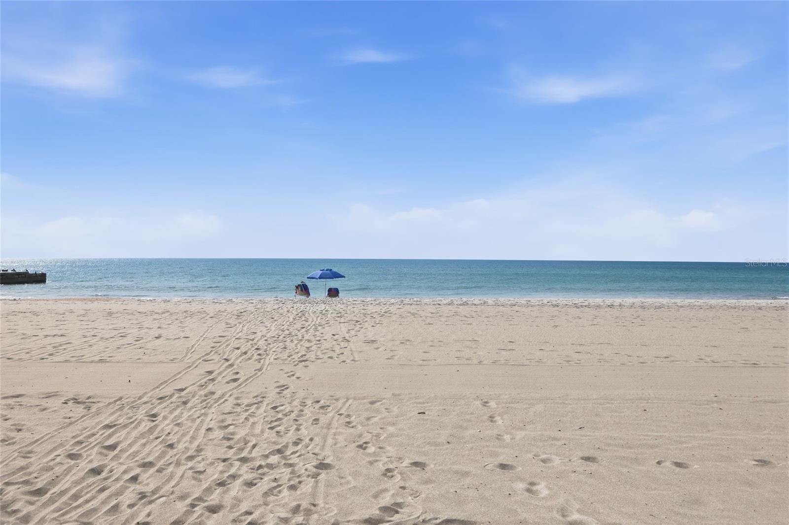 ISLANDER CLUB OF LONGBOAT - Residential