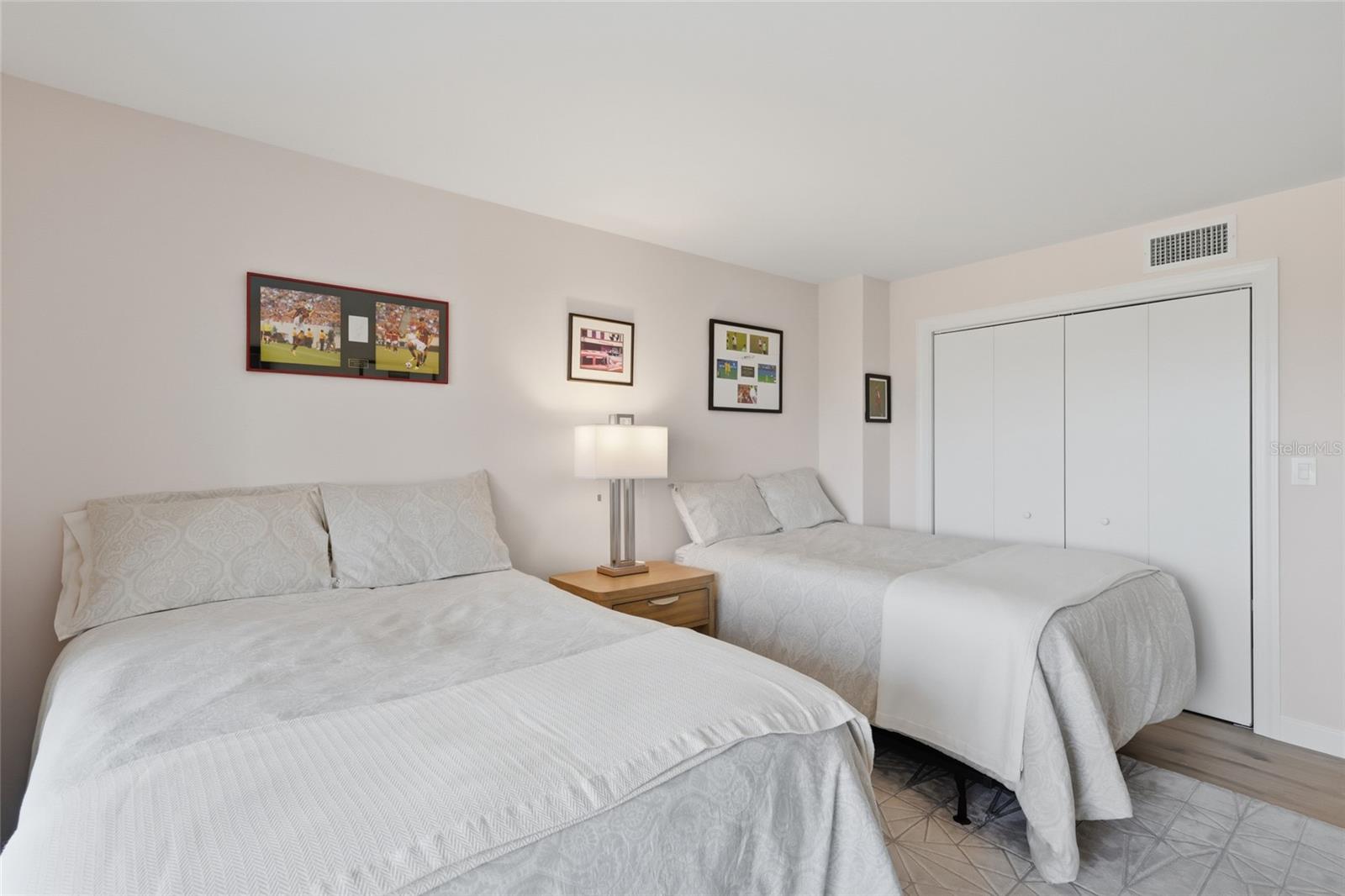 ISLANDER CLUB OF LONGBOAT - Residential