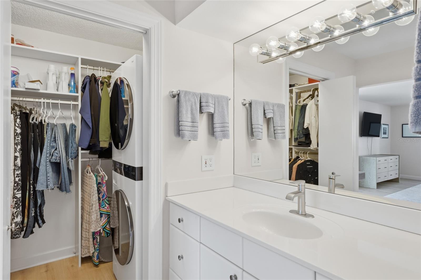 ISLANDER CLUB OF LONGBOAT - Residential