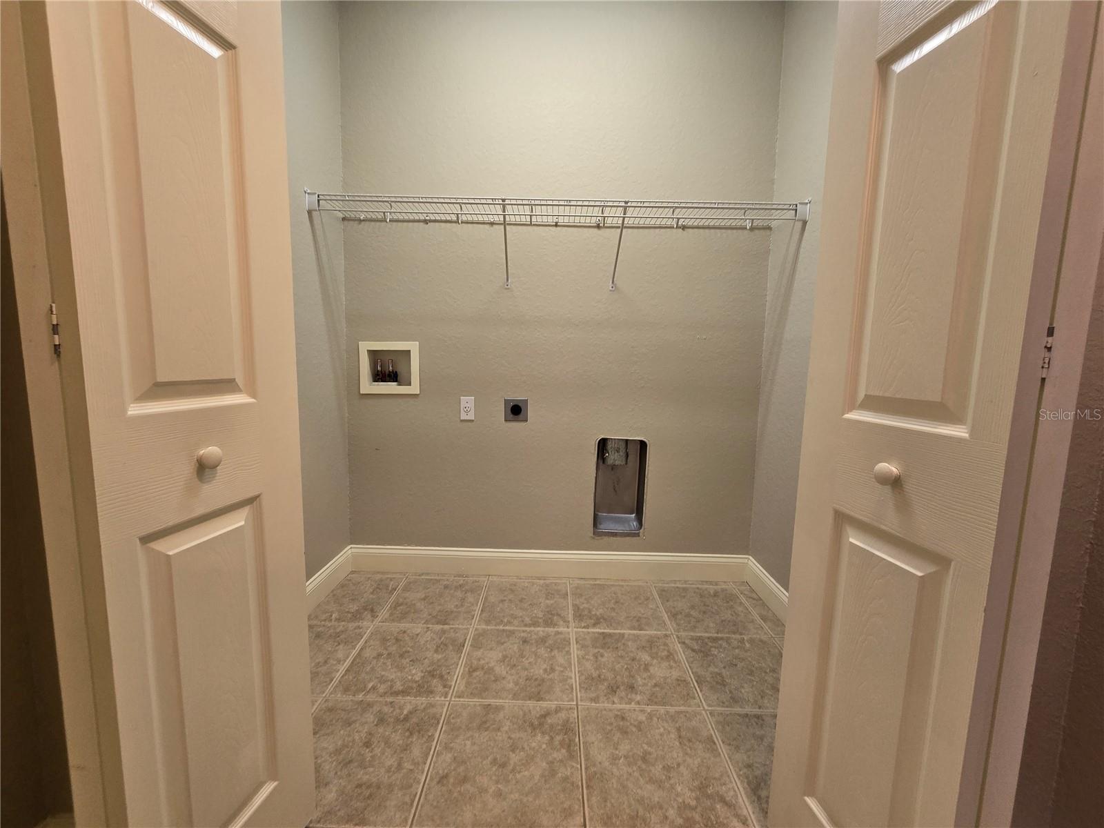 SADDLEWOOD - Residential Lease