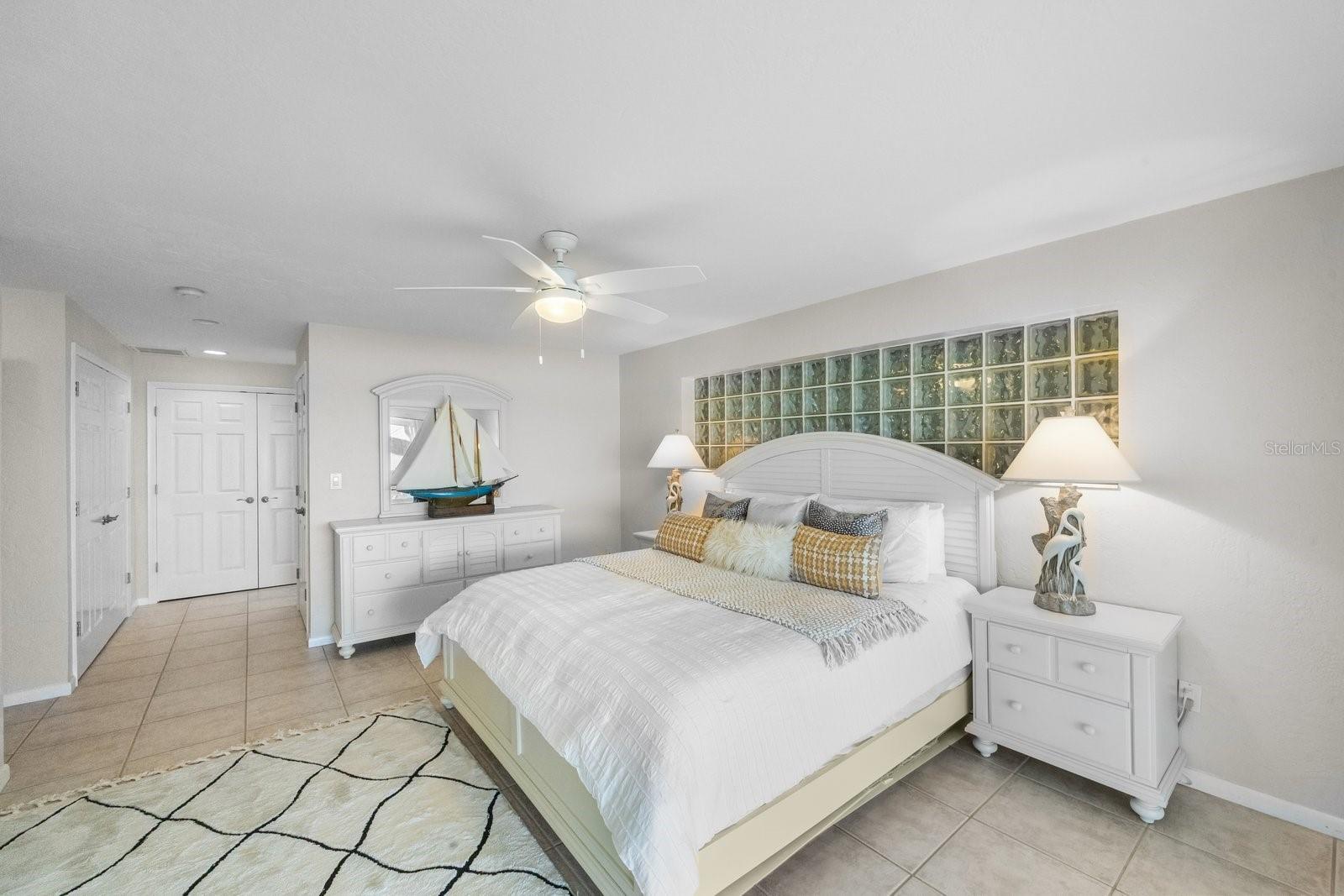 CAPRI ISLE SUB - Residential