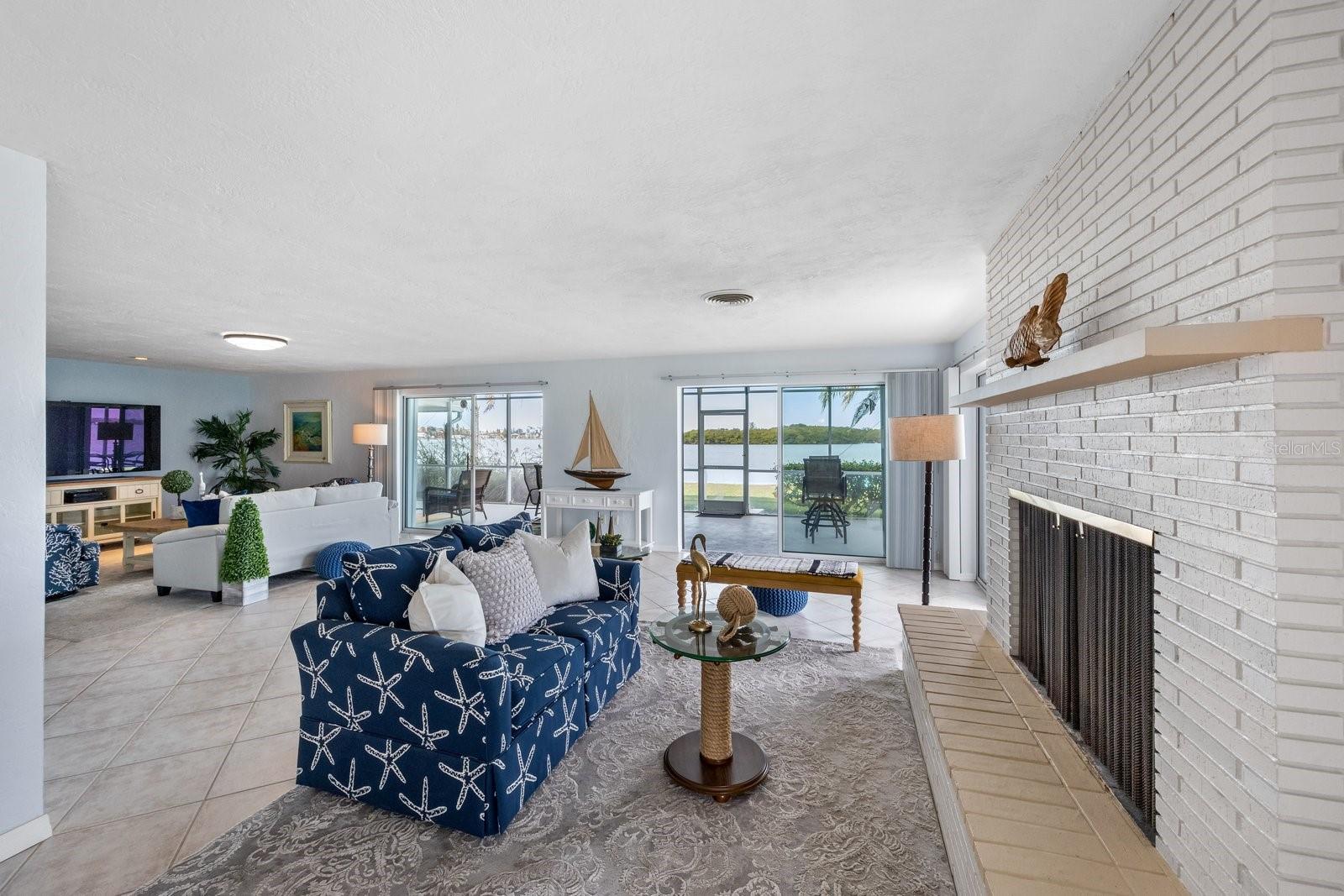 CAPRI ISLE SUB - Residential