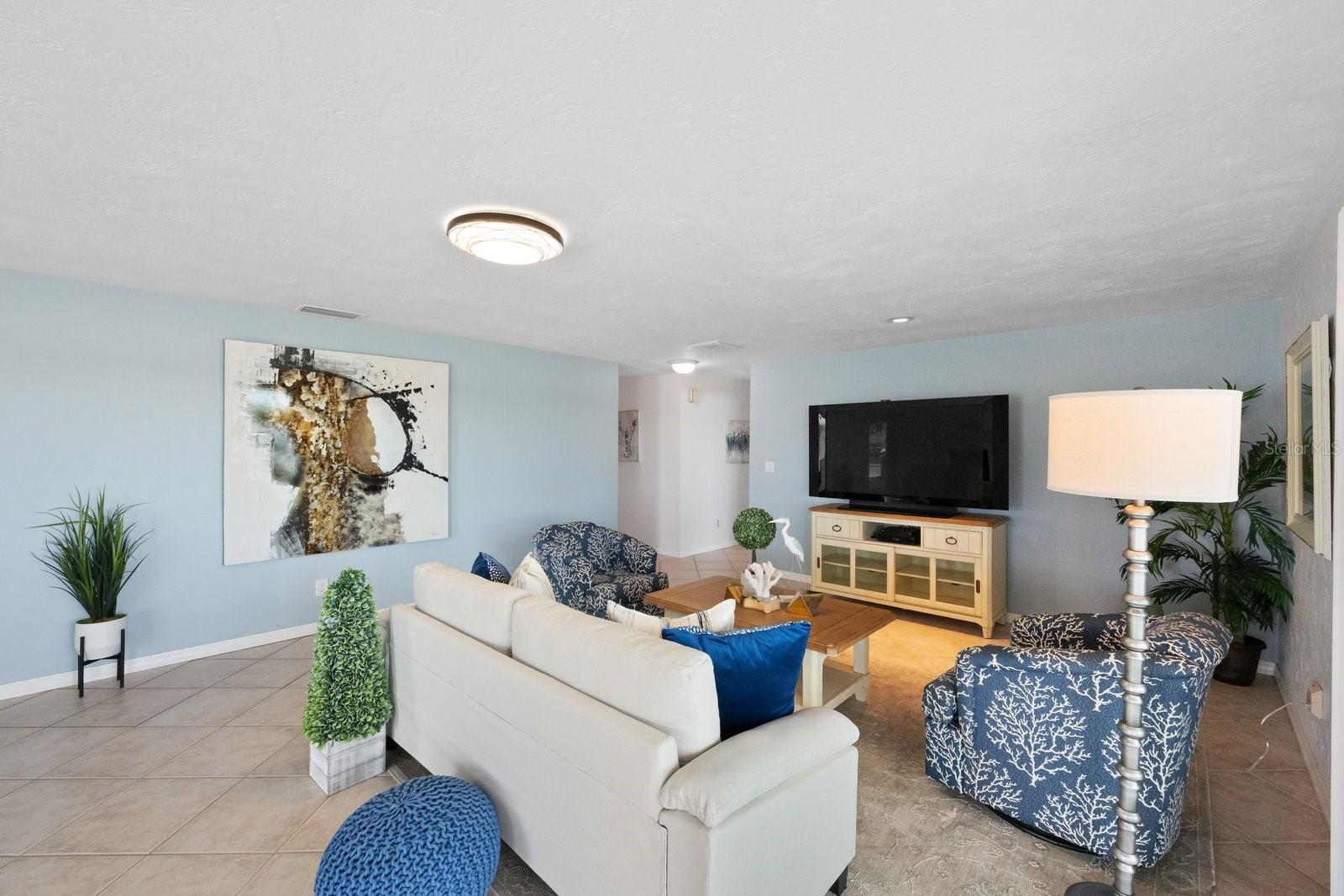 CAPRI ISLE SUB - Residential