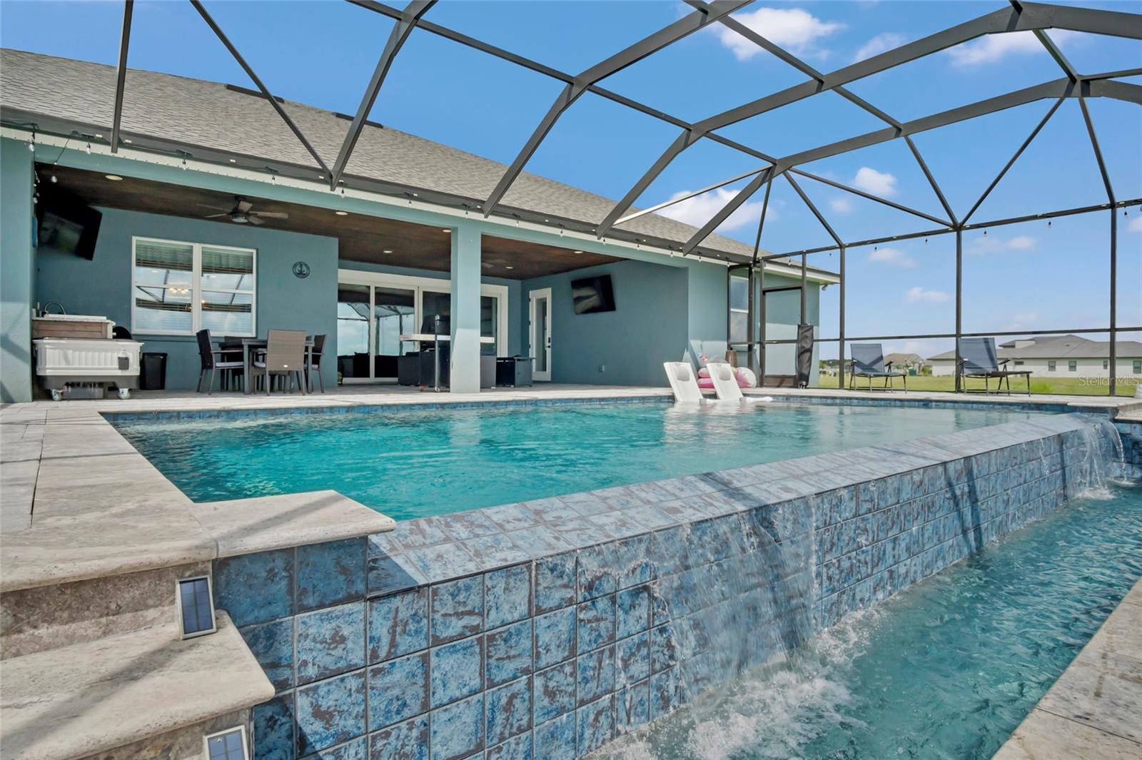 ENCLAVE/LK ARIETTA - Residential