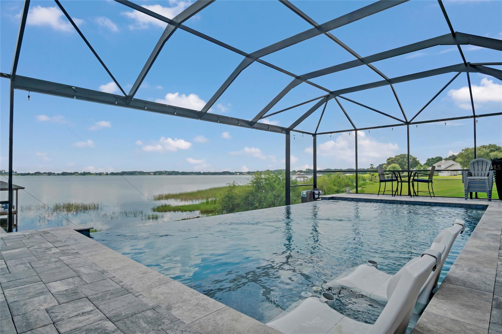 ENCLAVE/LK ARIETTA - Residential