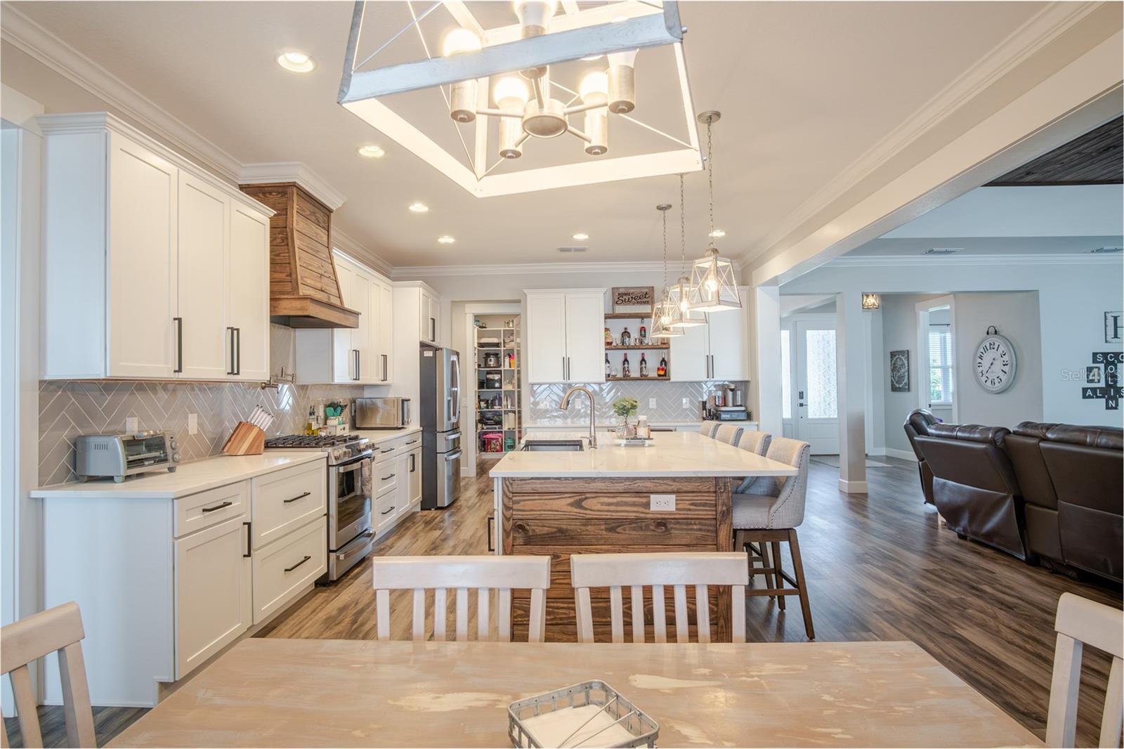 ENCLAVE/LK ARIETTA - Residential