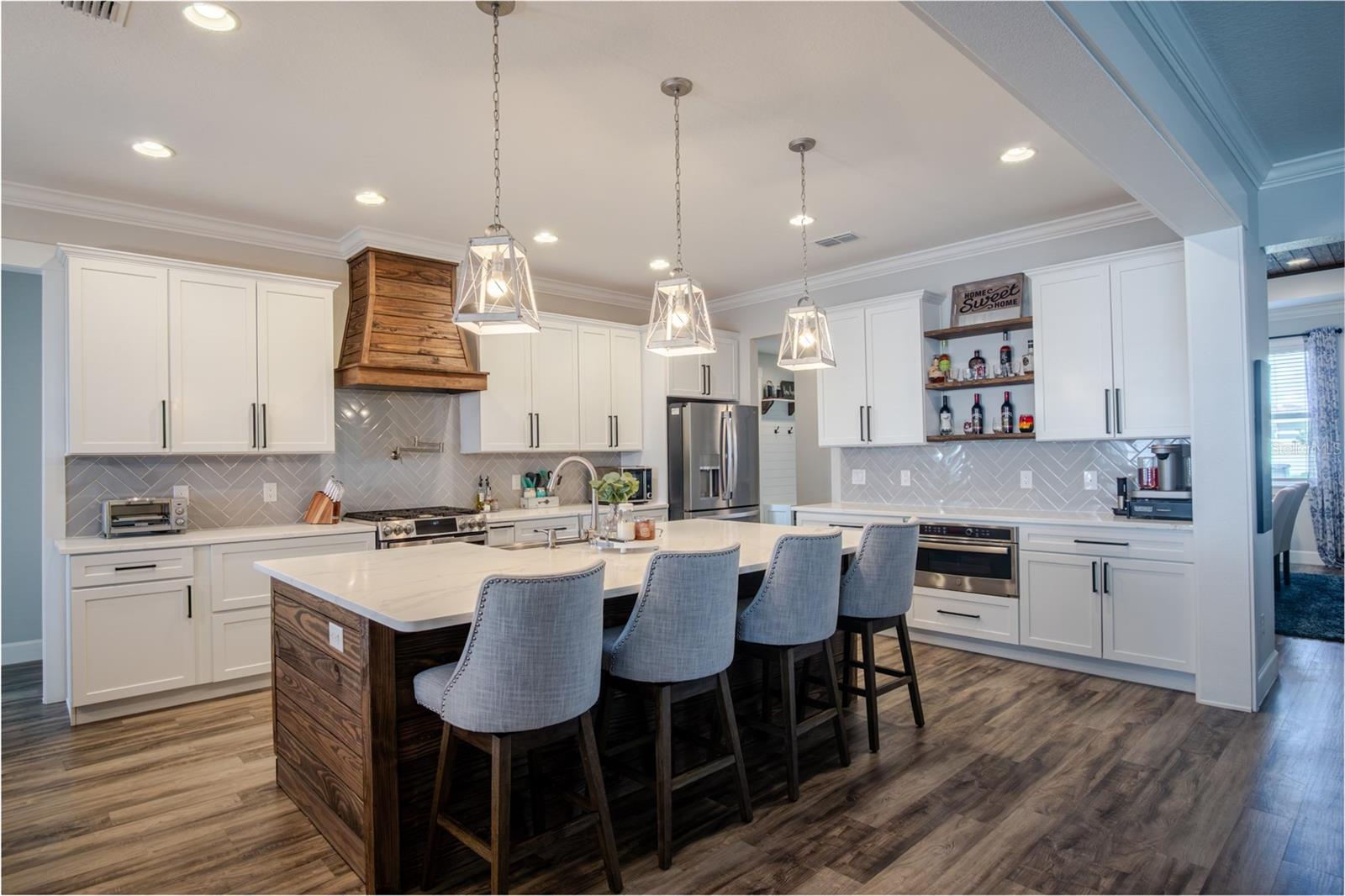 ENCLAVE/LK ARIETTA - Residential