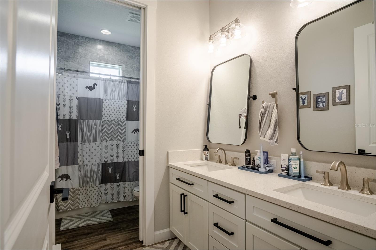 ENCLAVE/LK ARIETTA - Residential