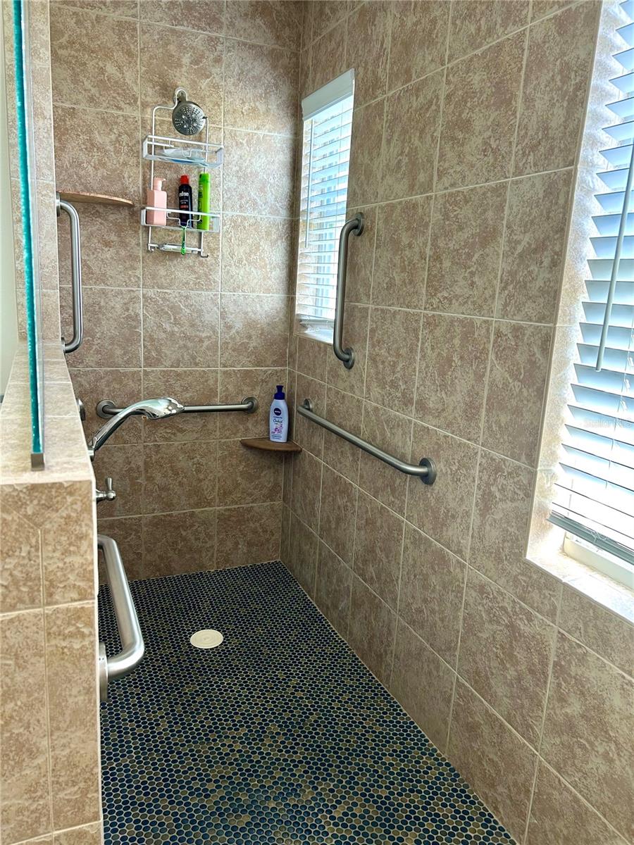 QUAIL RUN PH IV - Residential Lease