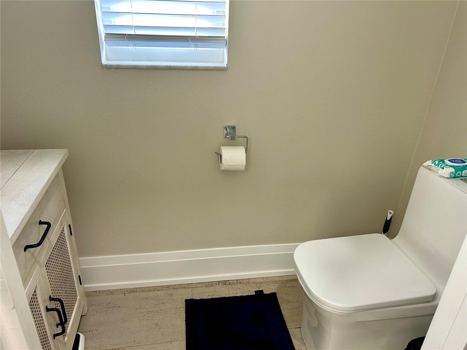 QUAIL RUN PH IV - Residential Lease