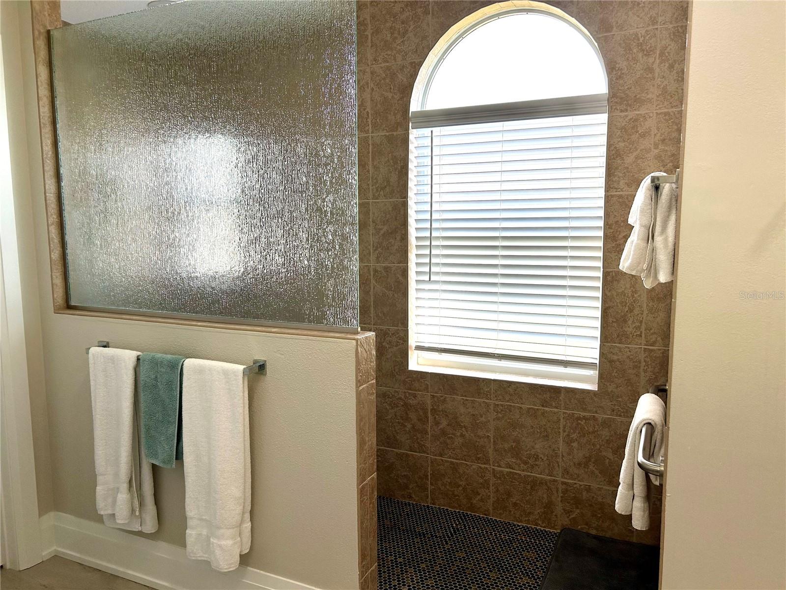 QUAIL RUN PH IV - Residential Lease
