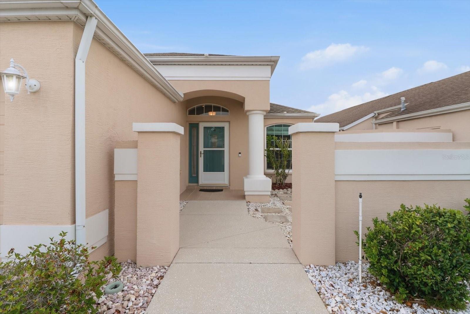 THE PALMS SEVEN HILLS - Residential