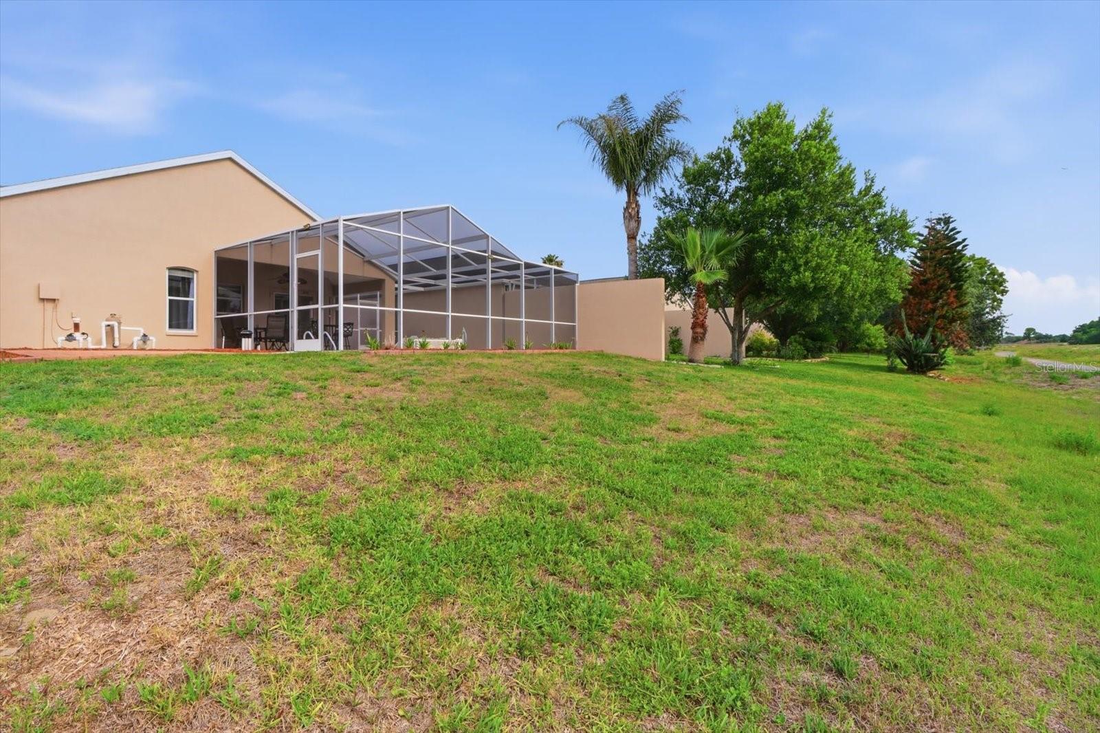 THE PALMS SEVEN HILLS - Residential