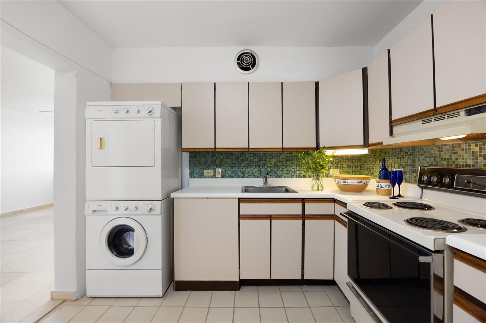 LE RIVAGE COND - Residential