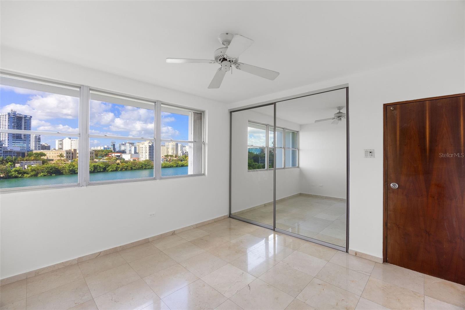 LE RIVAGE COND - Residential