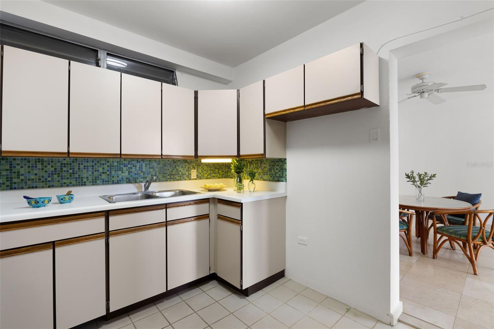 LE RIVAGE COND - Residential