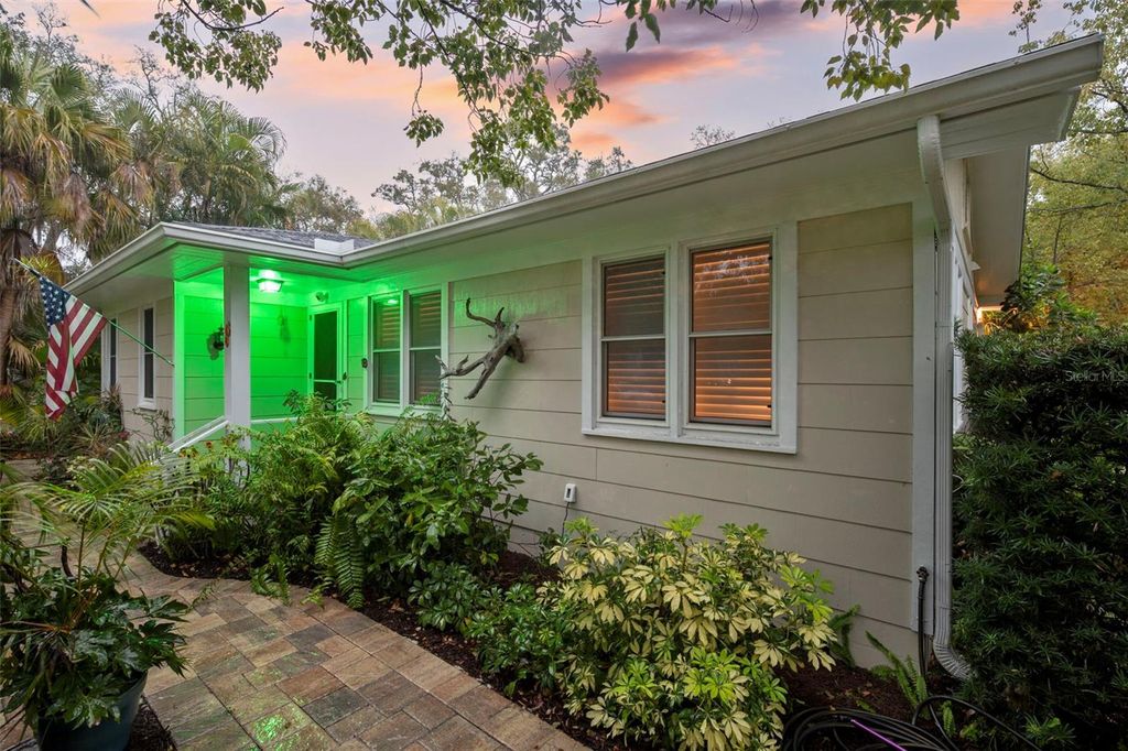 Photo of 501 Broadway, Dunedin, FL 34698 (MLS # R4911100)