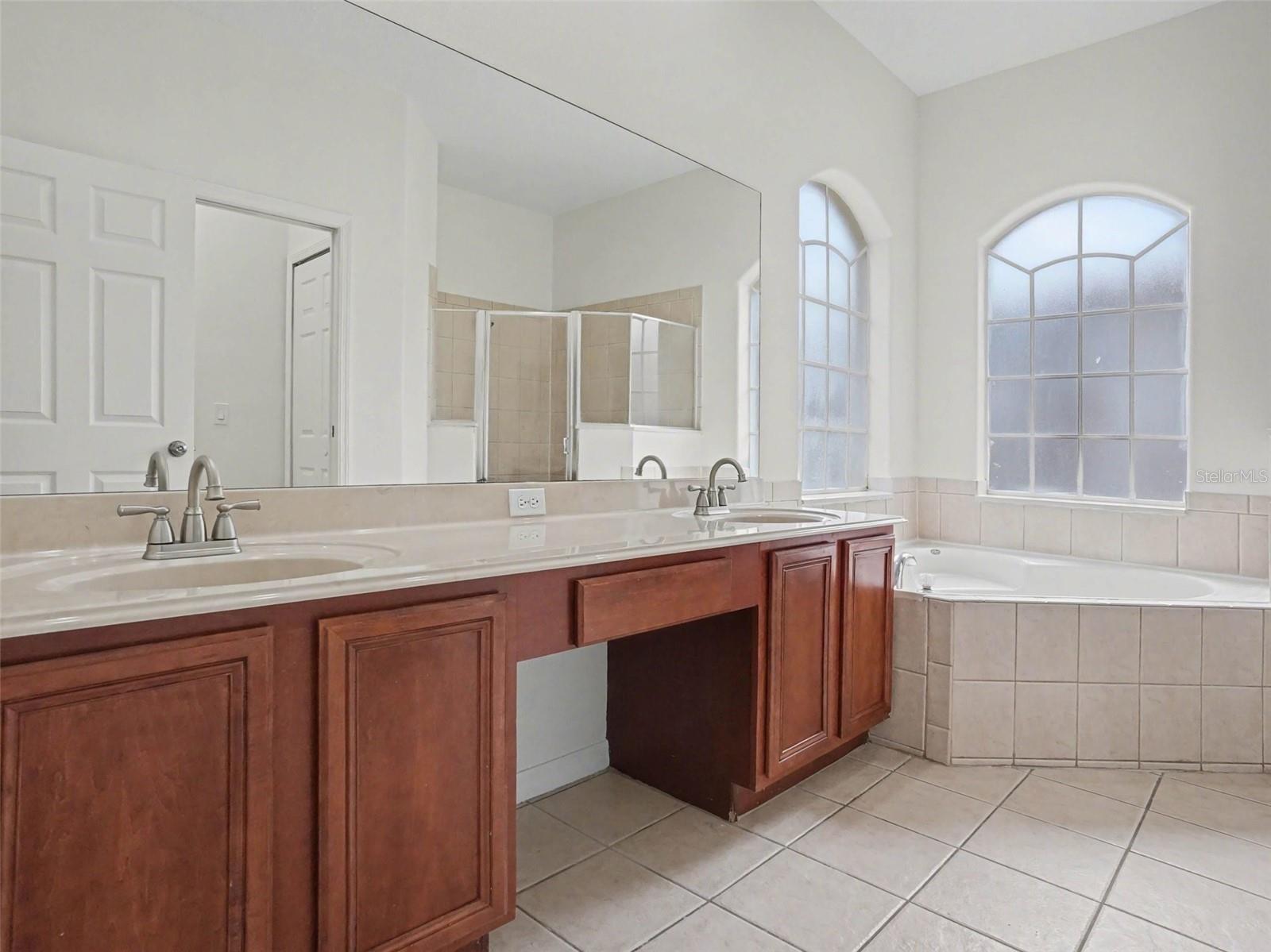 CEDAR BEND/MDW WOODS-PH 01 - Residential