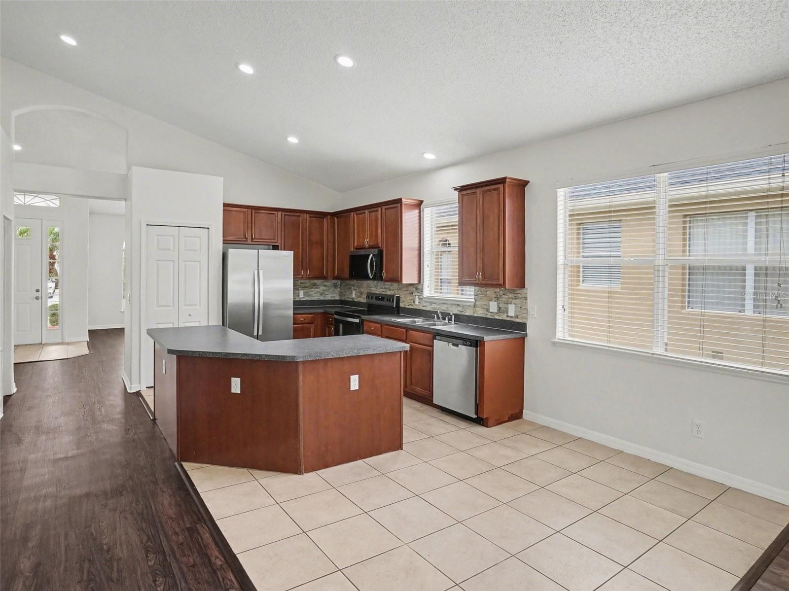 CEDAR BEND/MDW WOODS-PH 01 - Residential