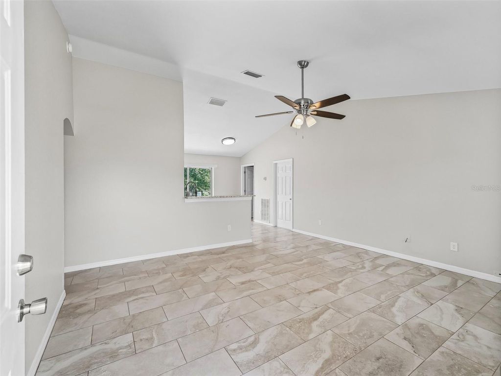 Photo of 27 Juniper Loop Terrace, Ocala, FL 34480 (MLS # OM723506)