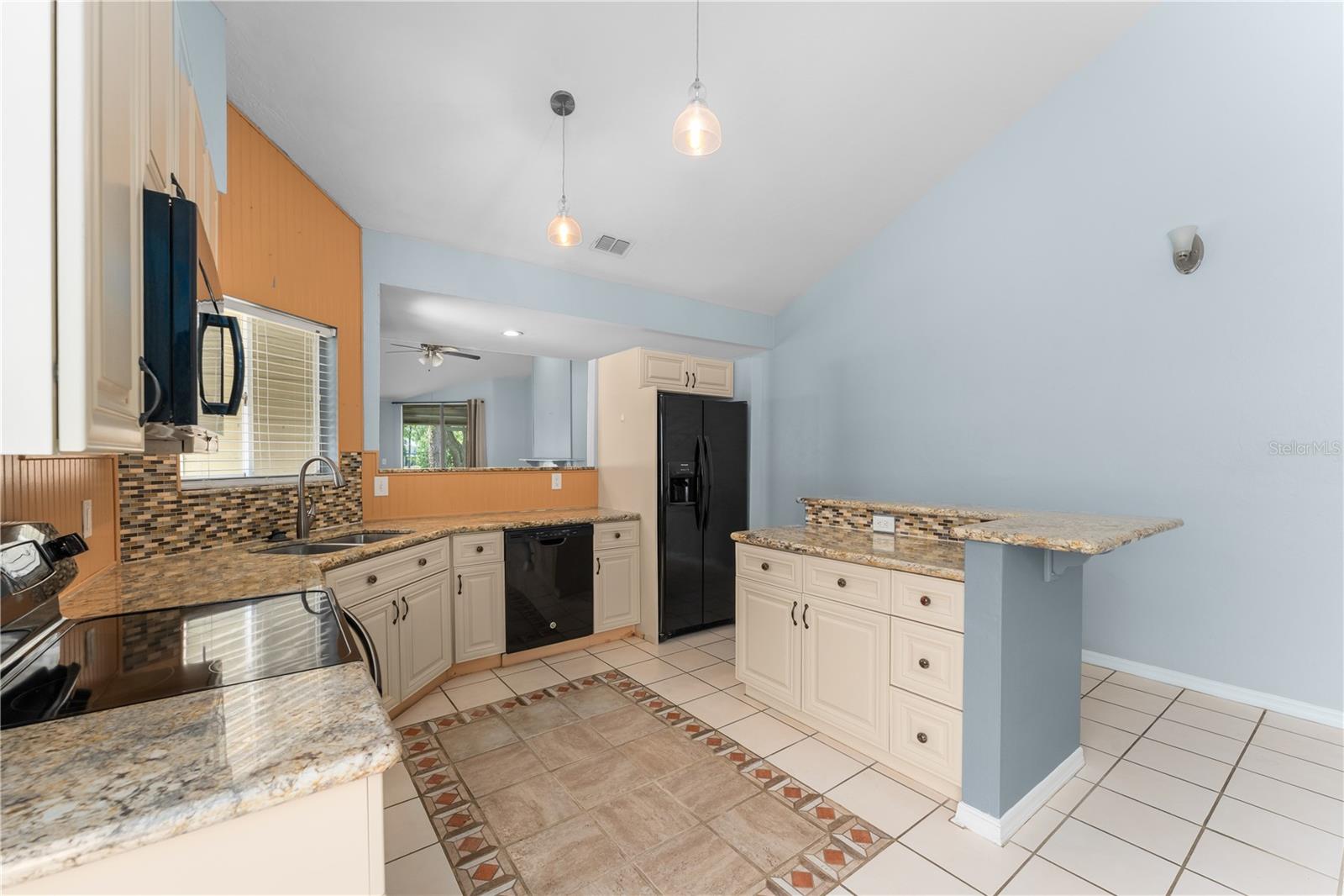 THE VILLAS OF WEST END - Residential
