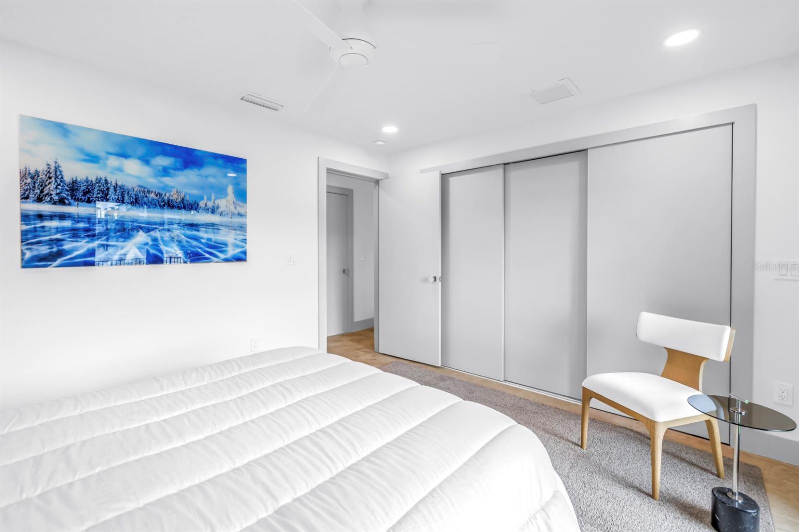 CAPRI ISLE - Residential