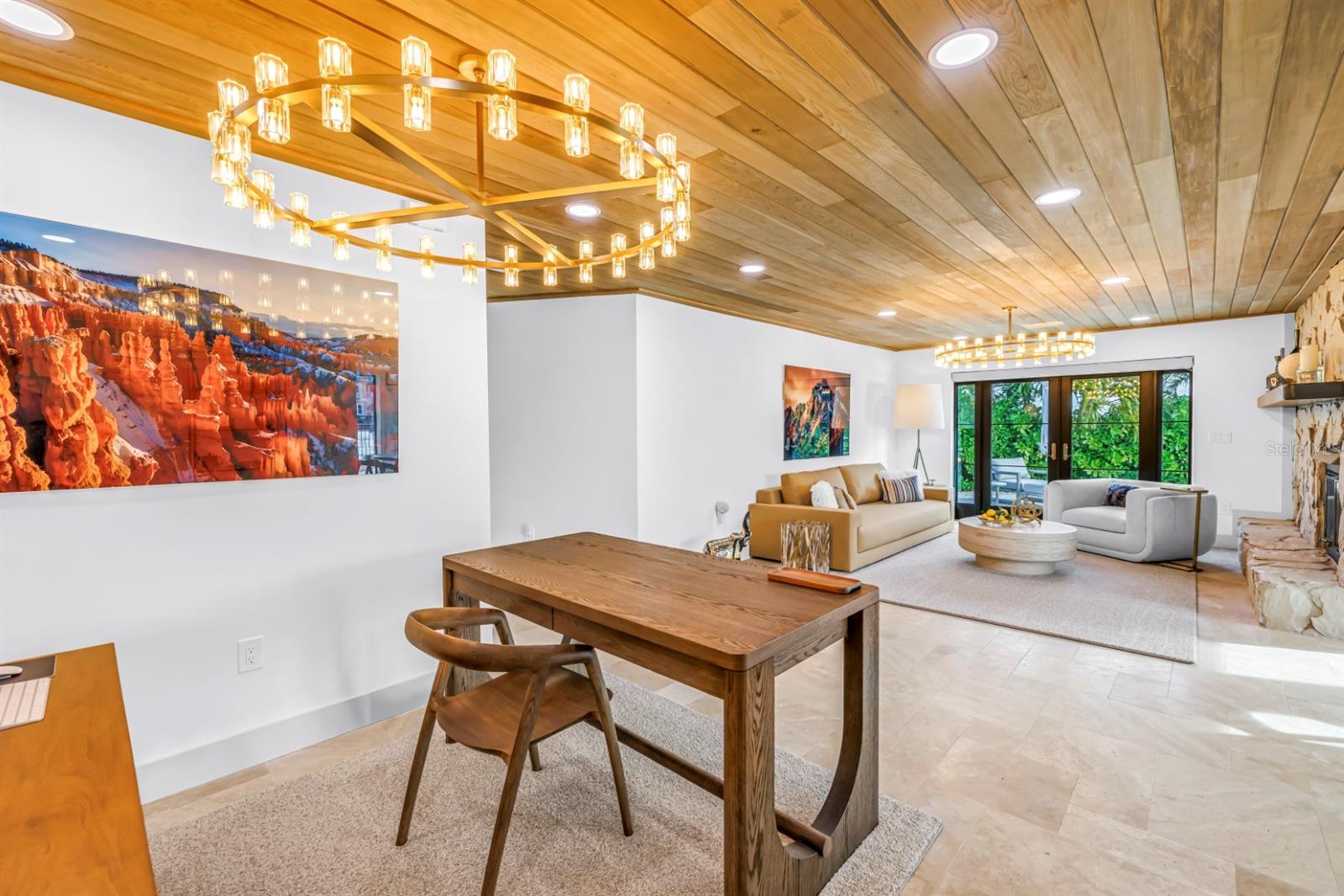 CAPRI ISLE - Residential