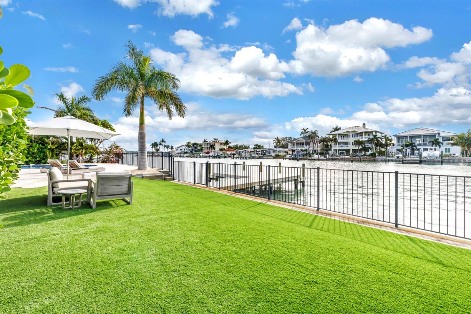 CAPRI ISLE - Residential