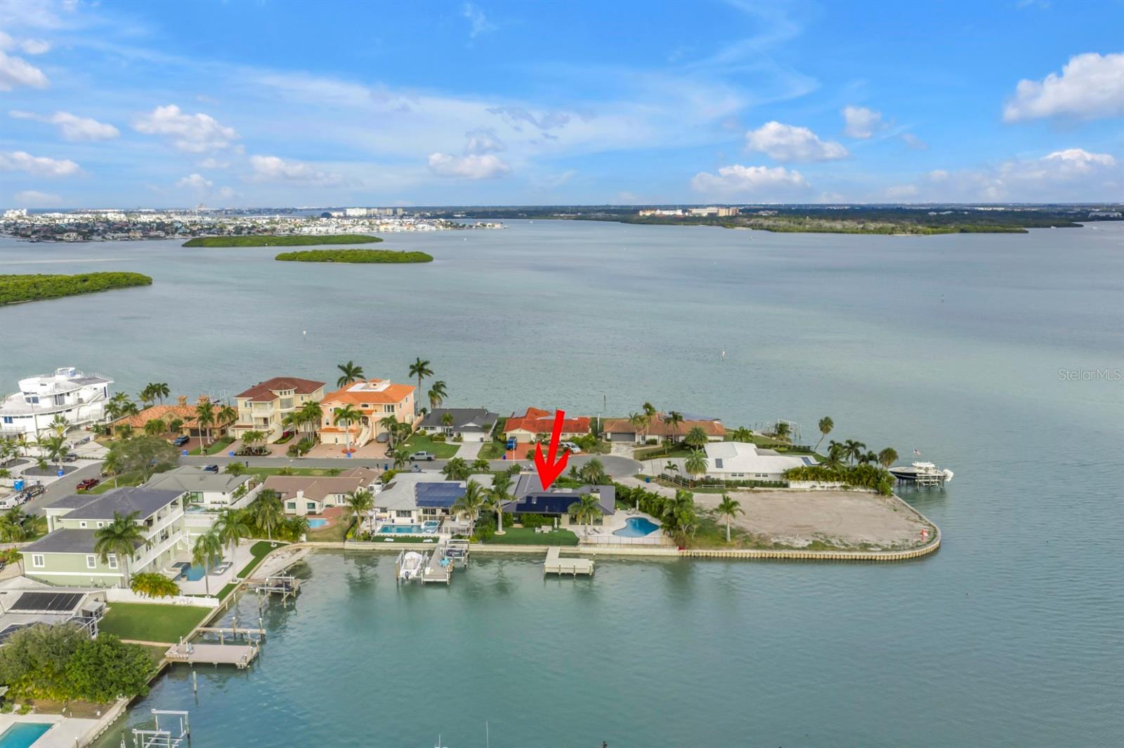 CAPRI ISLE - Residential