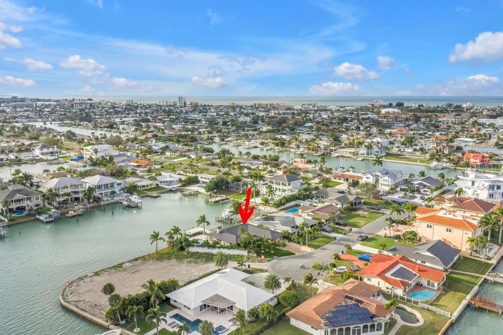 CAPRI ISLE - Residential