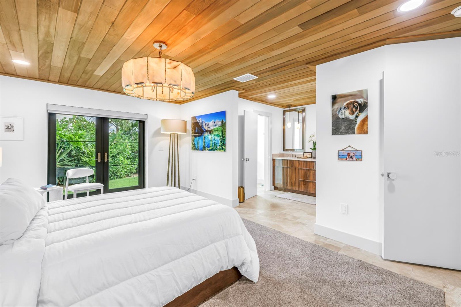 CAPRI ISLE - Residential