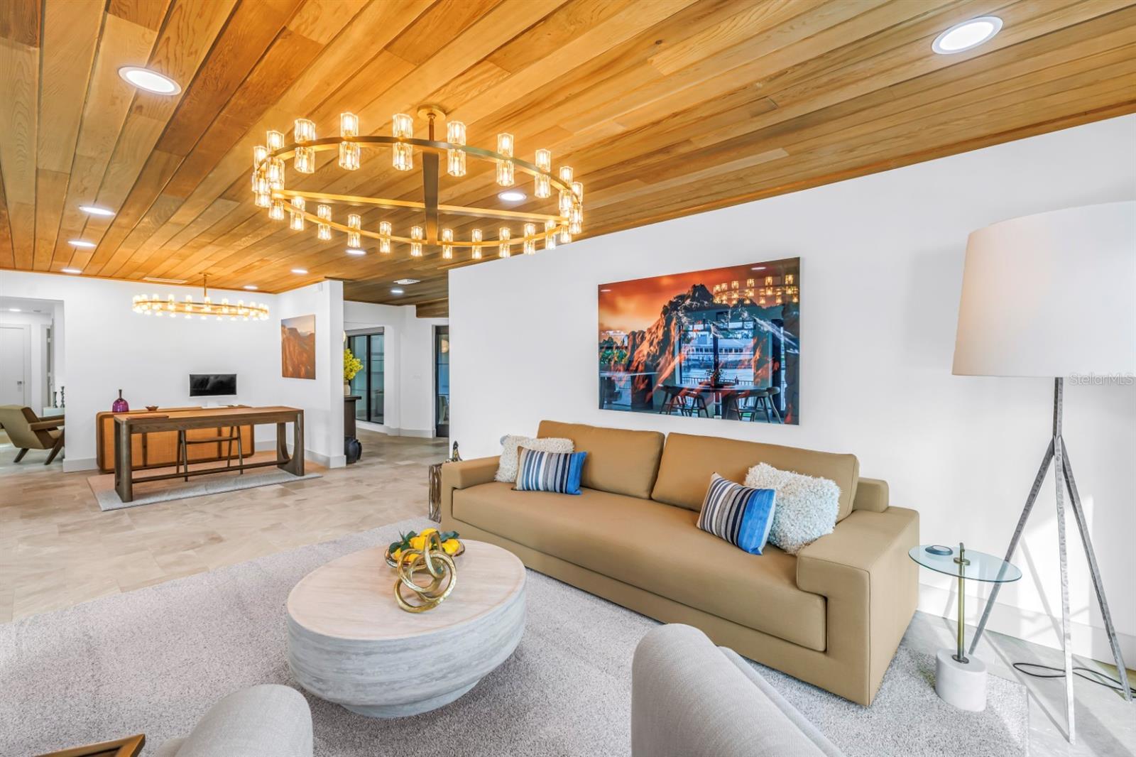 CAPRI ISLE - Residential