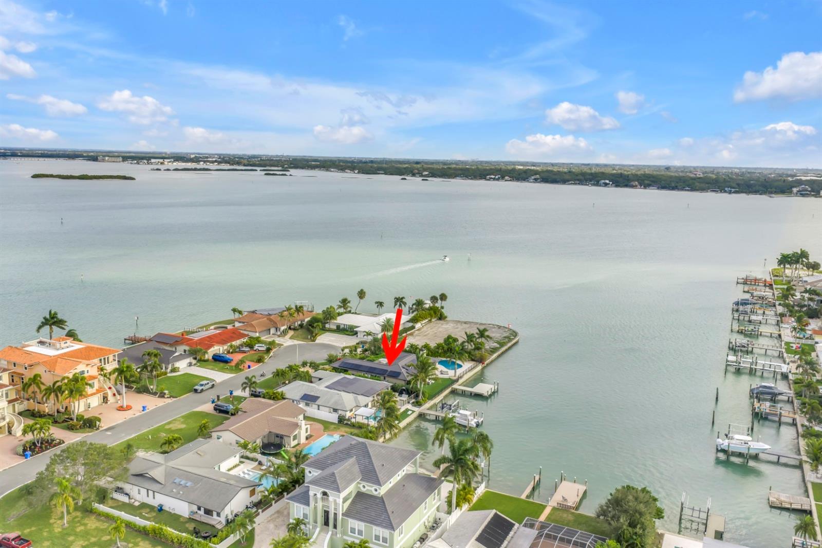 CAPRI ISLE - Residential