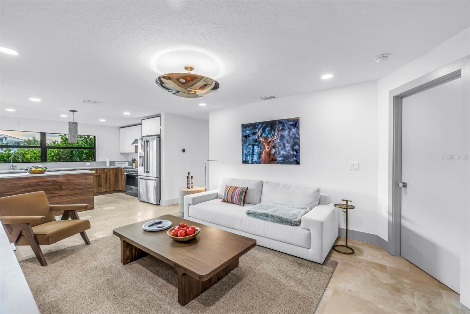 CAPRI ISLE - Residential