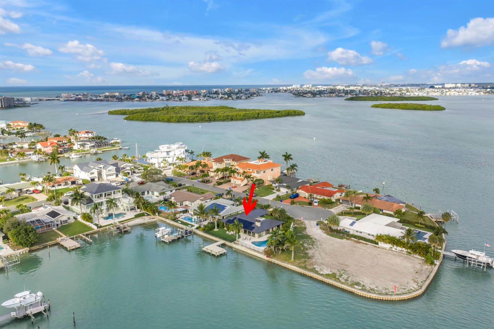 CAPRI ISLE - Residential