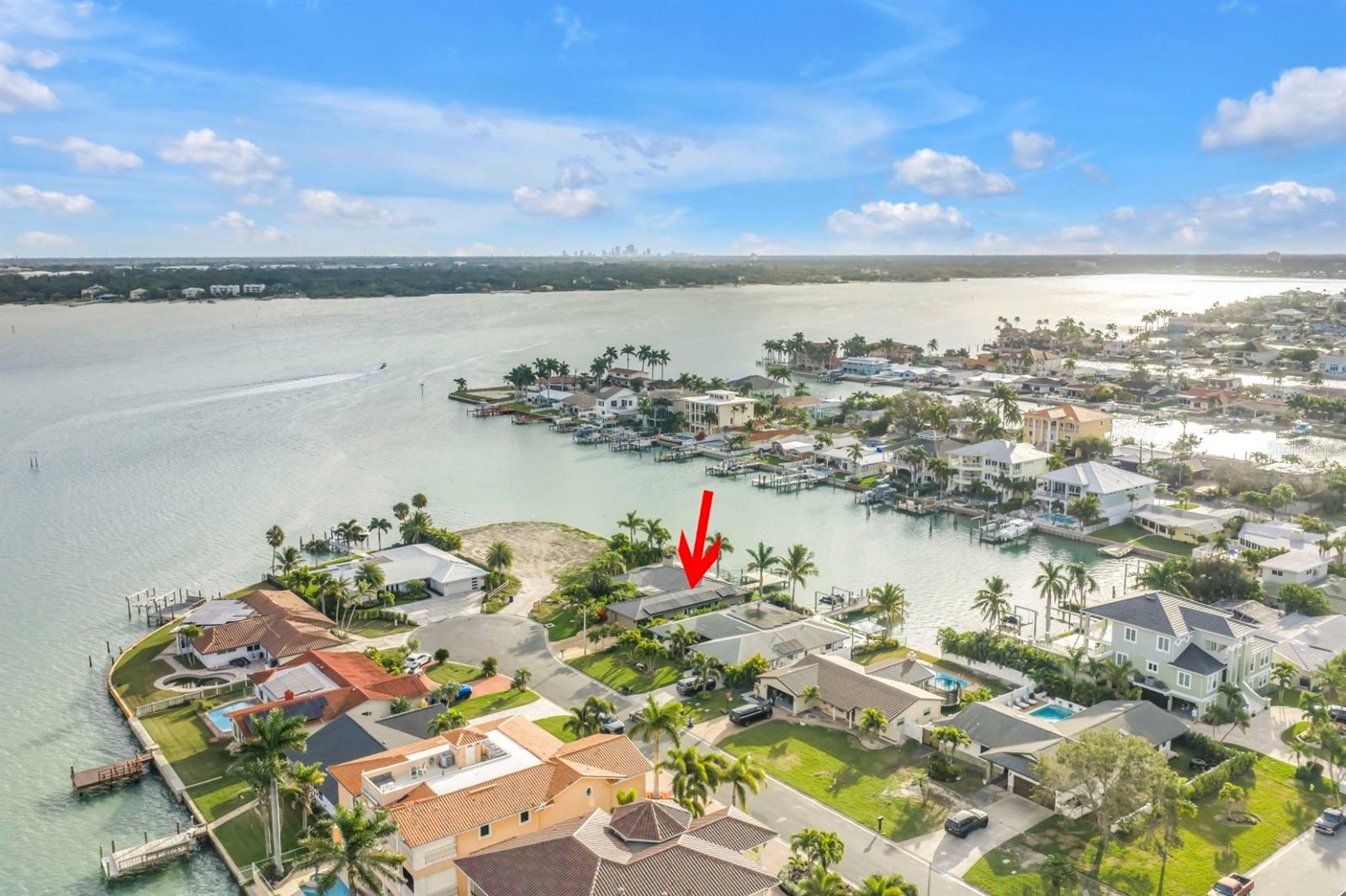 CAPRI ISLE - Residential