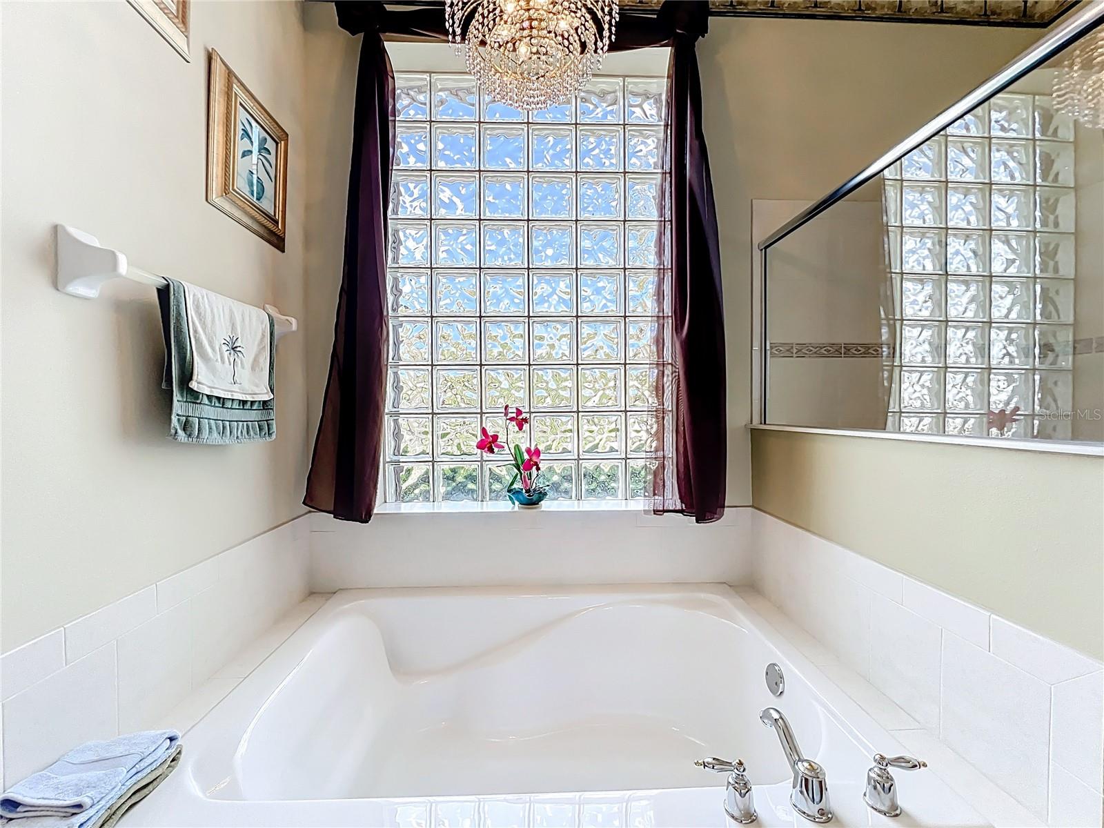 HERITAGE ISLE - Residential