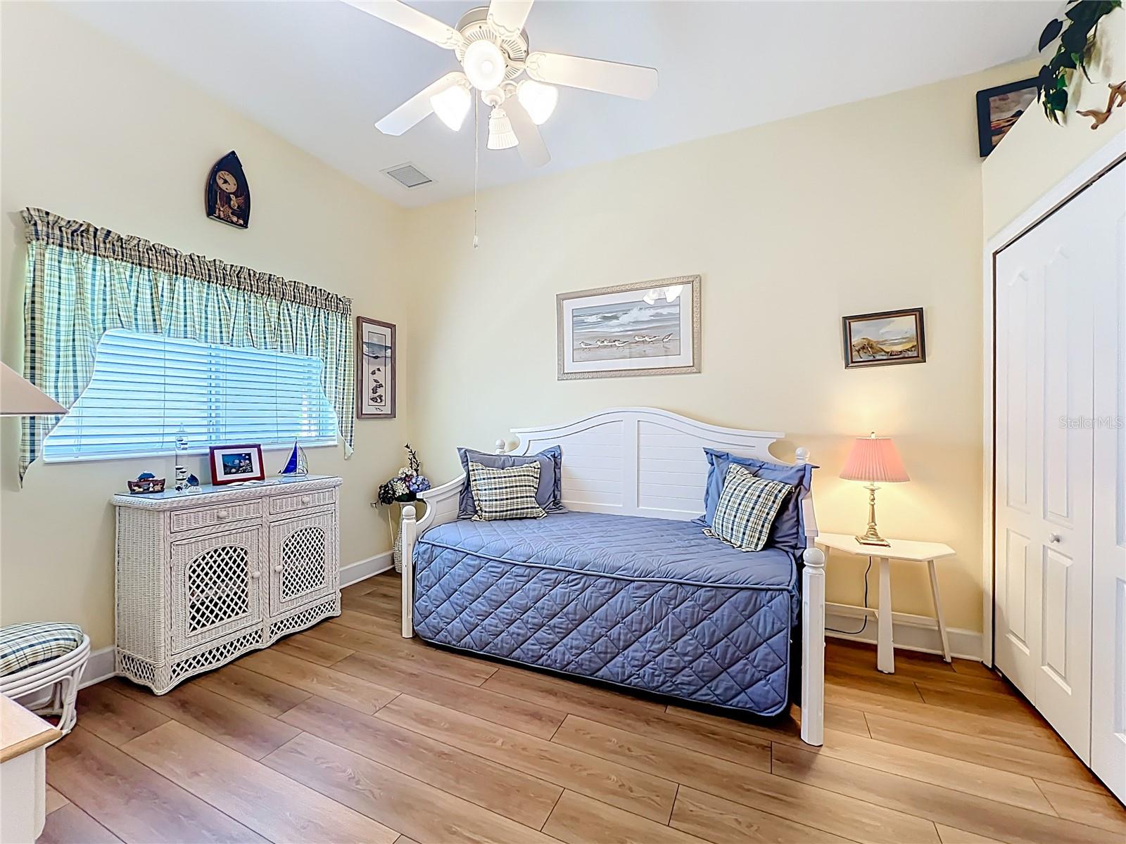 HERITAGE ISLE - Residential