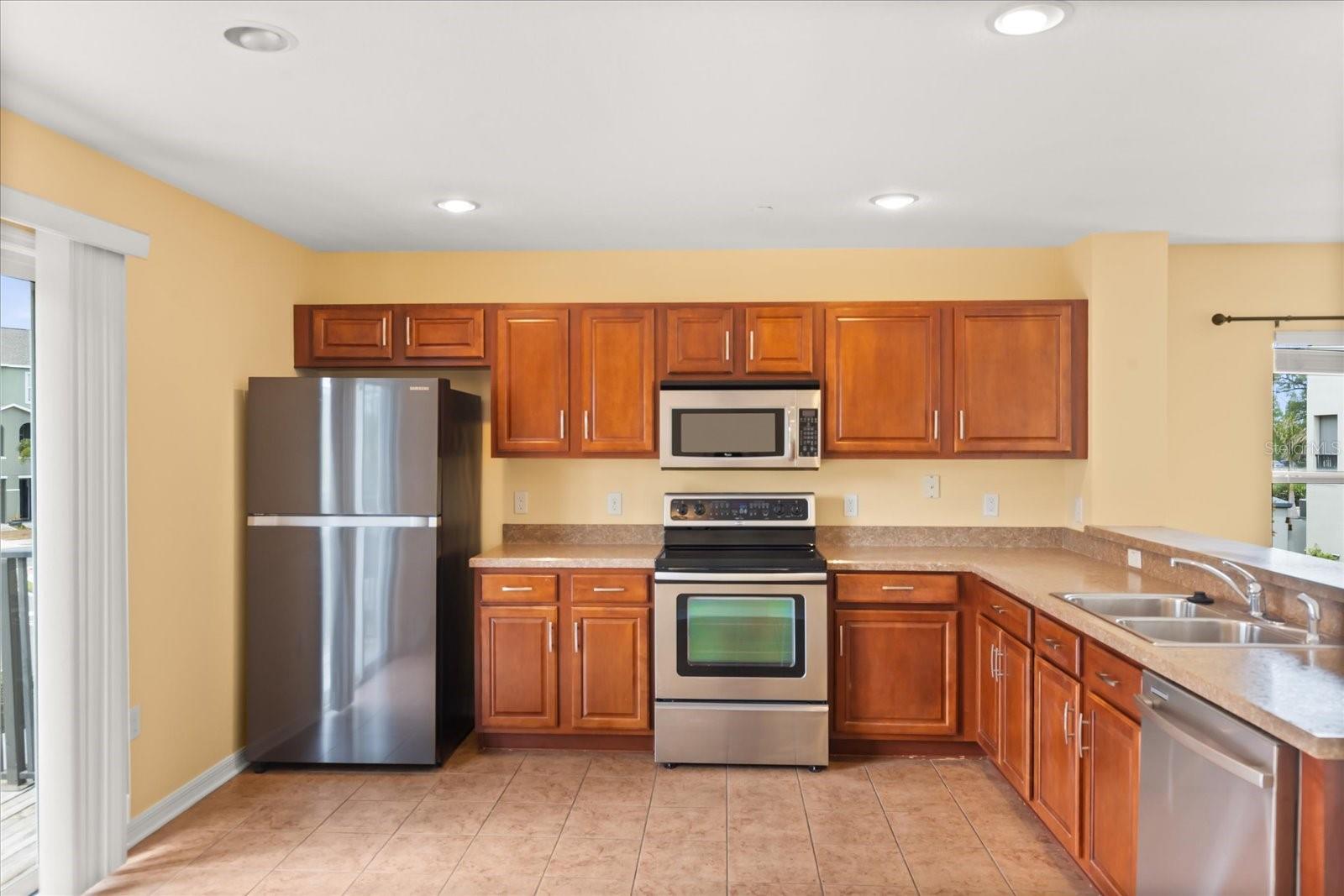 PALM RIVER TWNHMS PH 1 - Residential