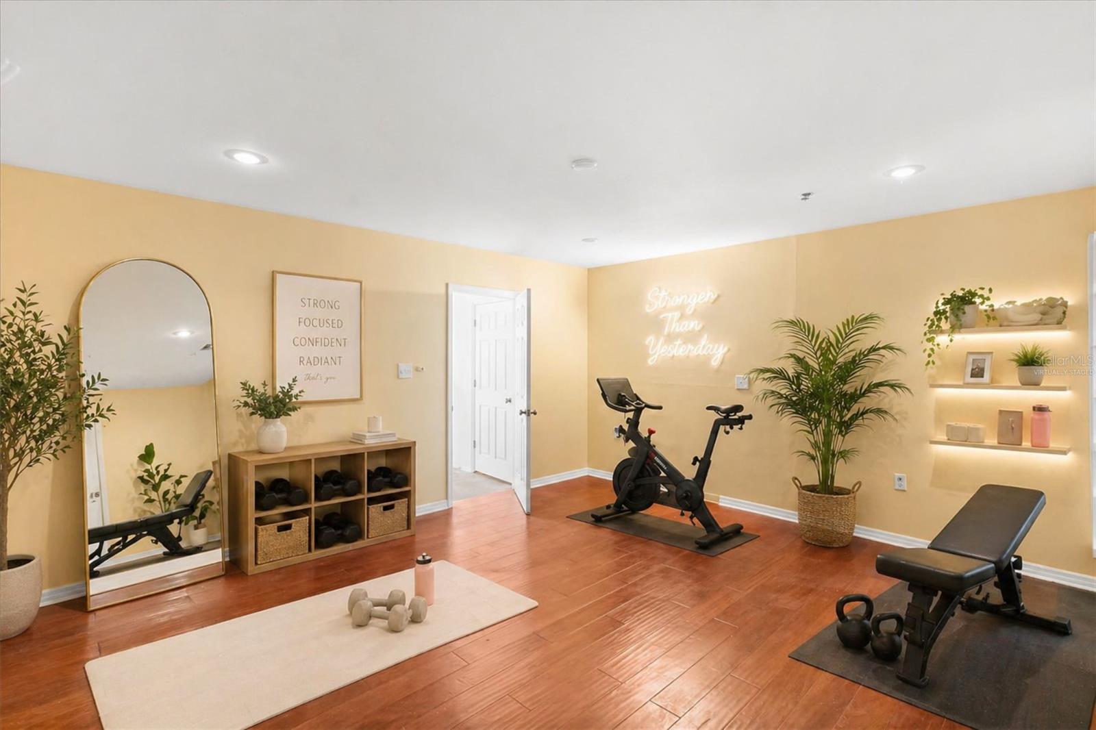 PALM RIVER TWNHMS PH 1 - Residential