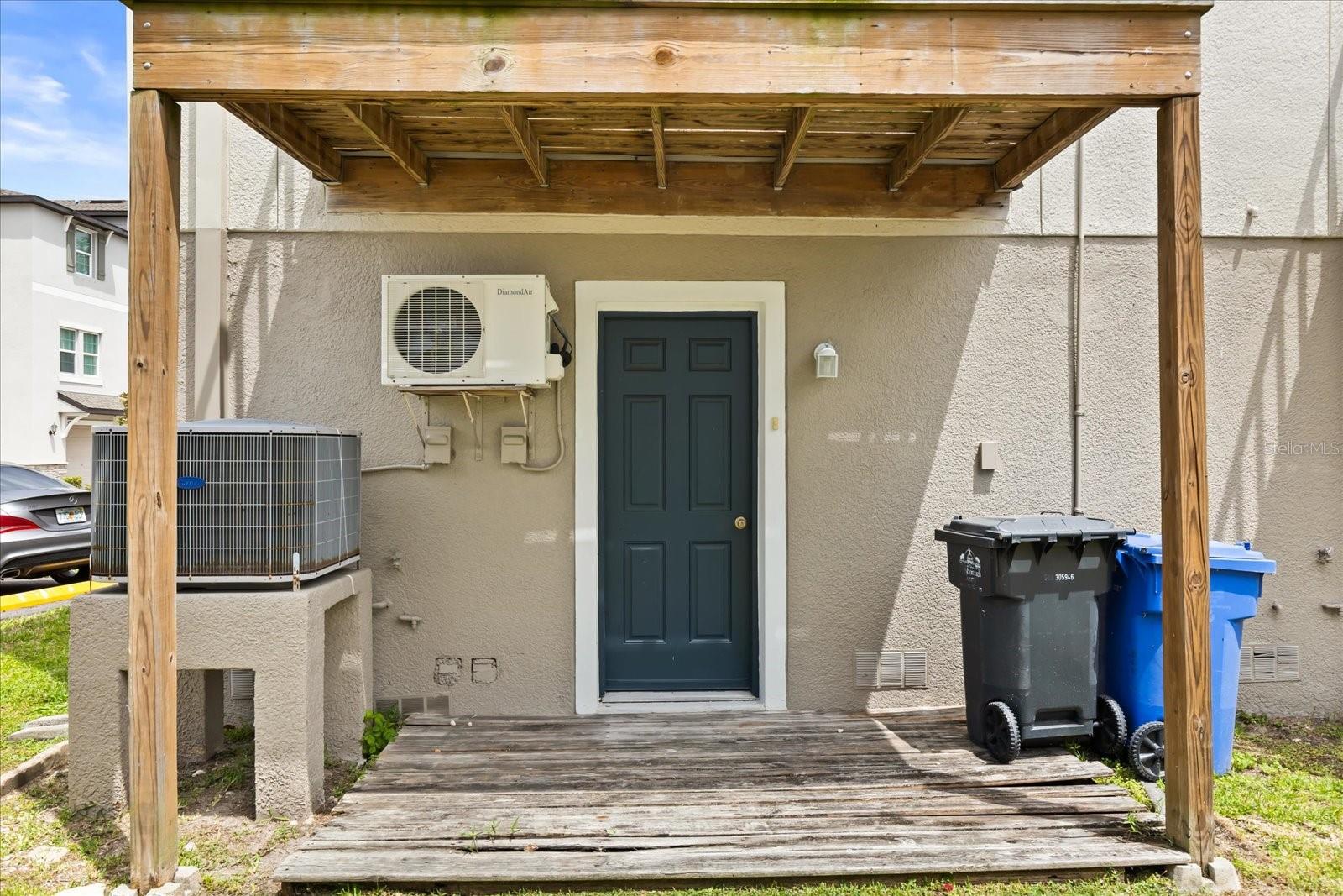 PALM RIVER TWNHMS PH 1 - Residential