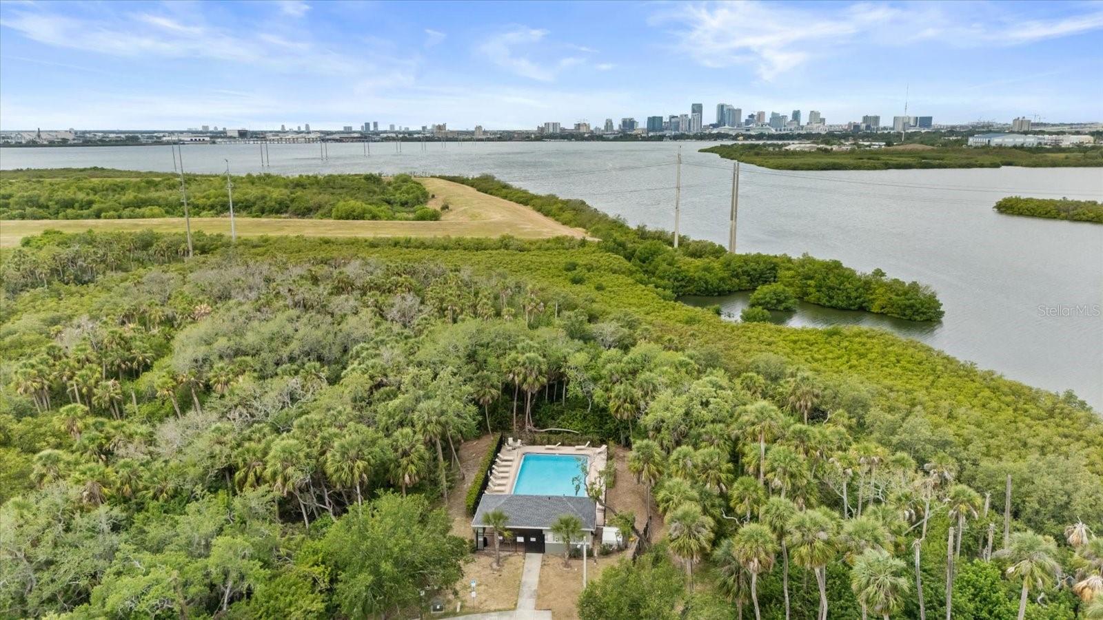 PALM RIVER TWNHMS PH 1 - Residential