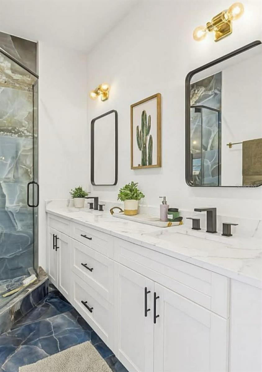LINCOLN HEIGHTS - Residential