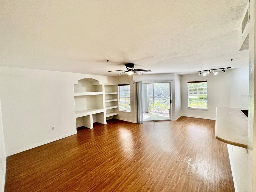 Photo of 8513 Island Breeze Lane #105, Temple Terrace, FL 33637 (MLS # TB8493639)