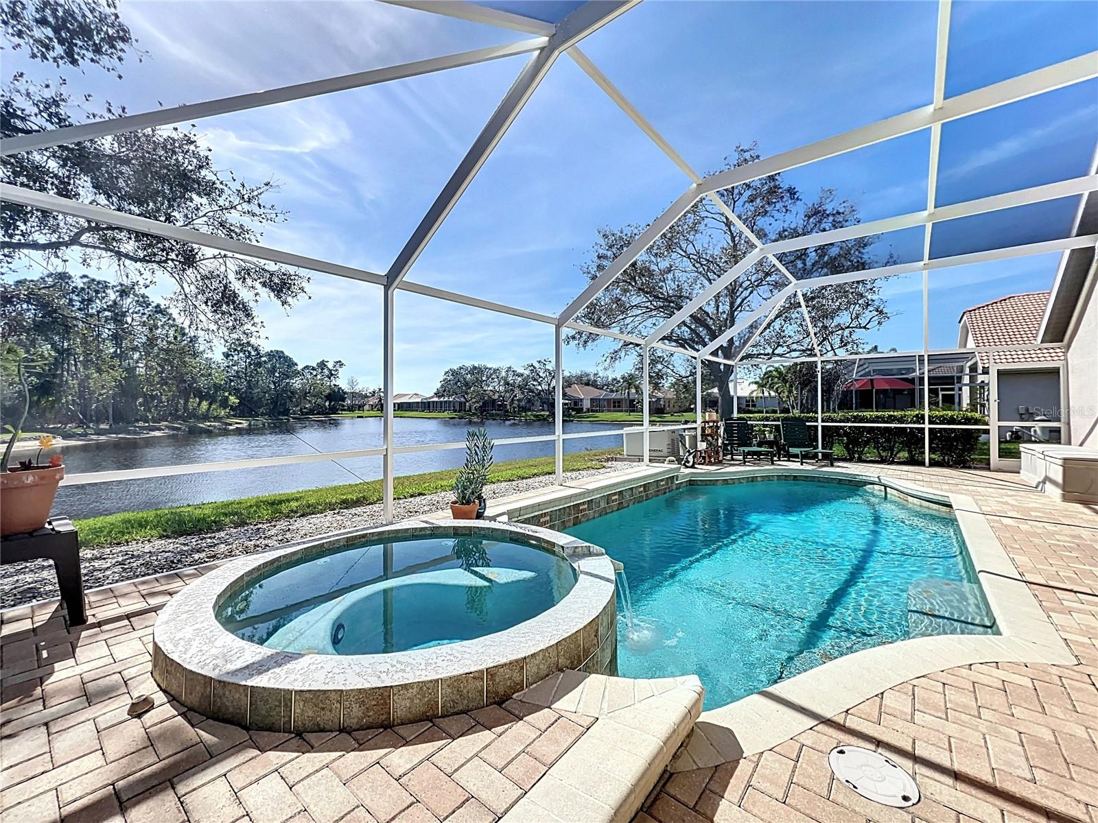 5242 HIGHBURY CIRCLE