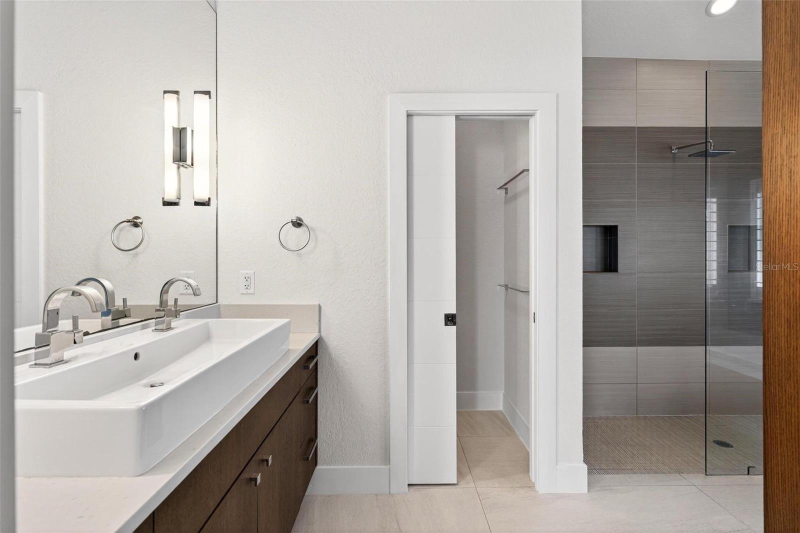 SWISS FAIRWAYS / VACATION PARADISE - Residential