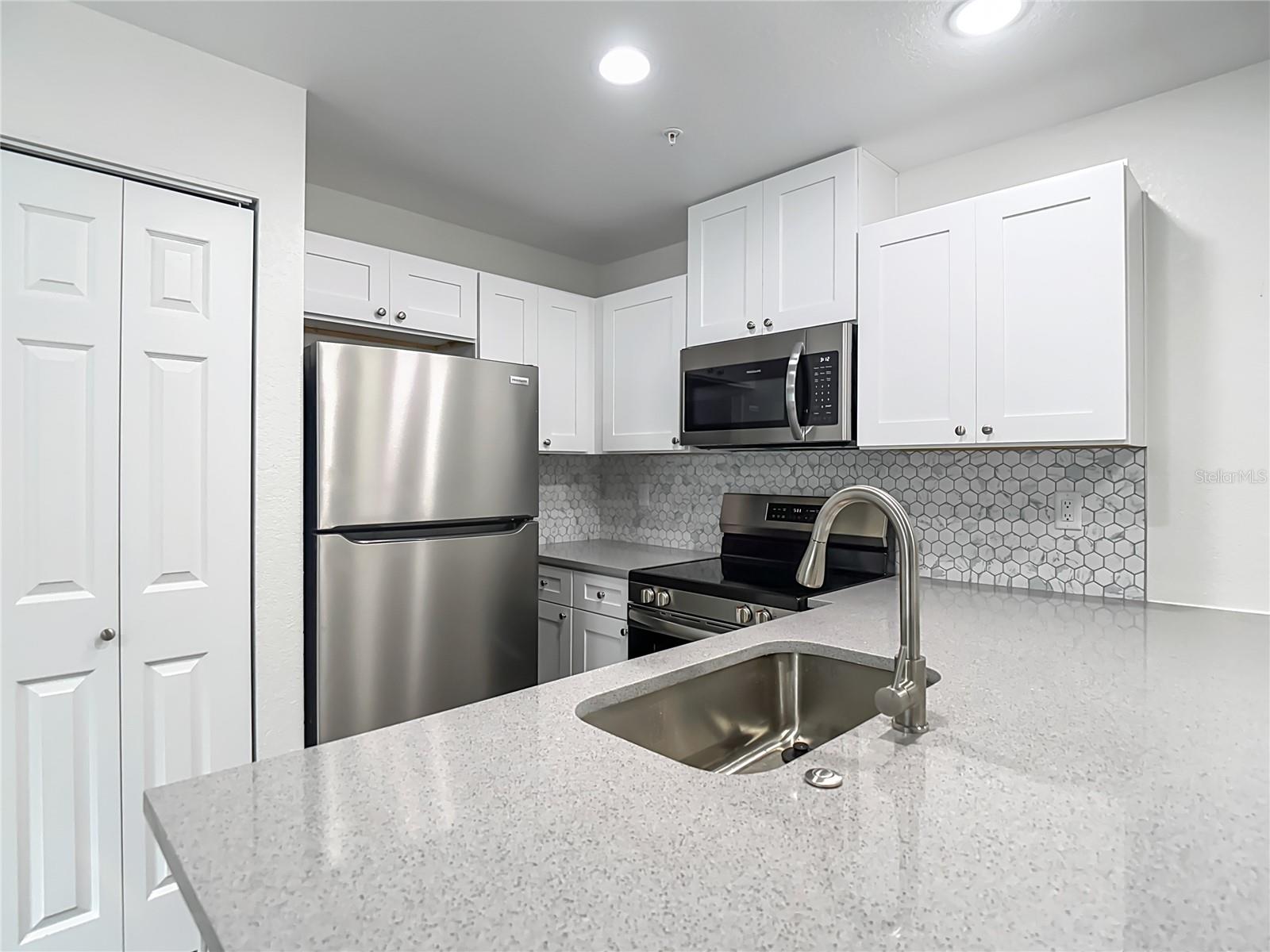 BEEKMANS VIOLA P - Residential Lease