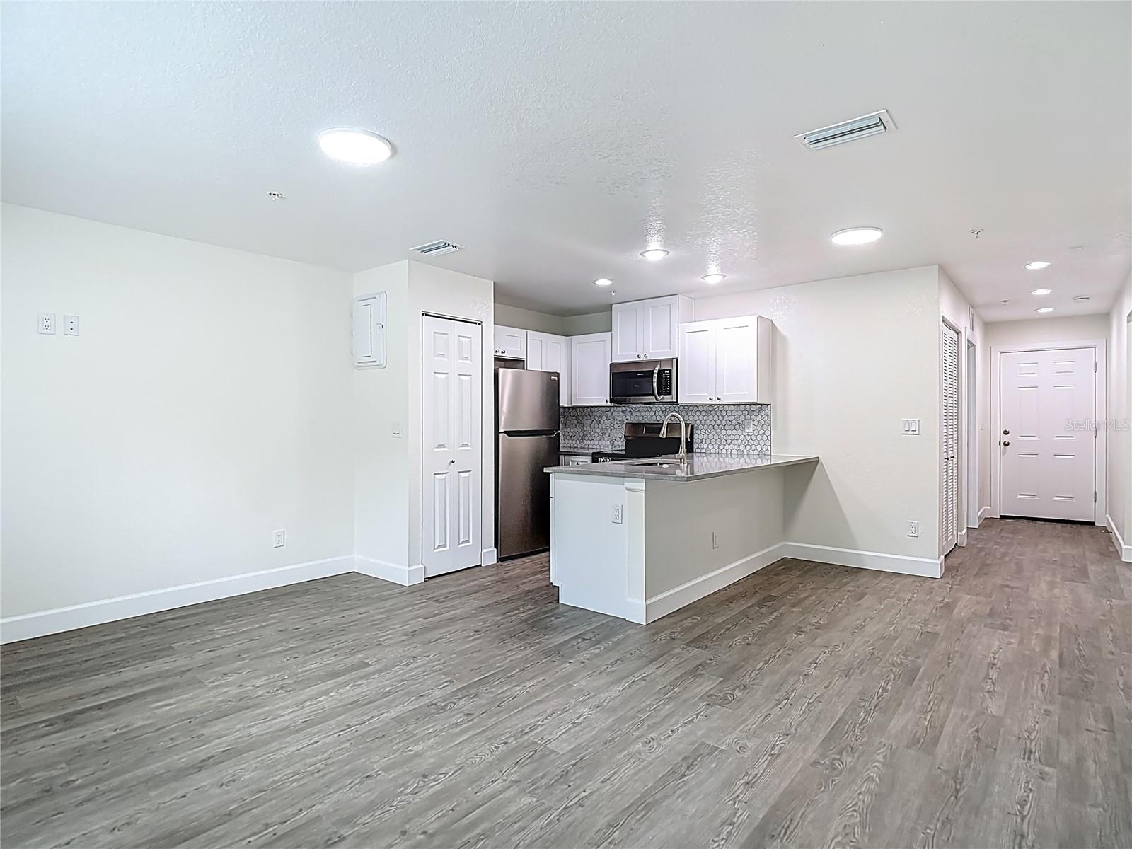 BEEKMANS VIOLA P - Residential Lease