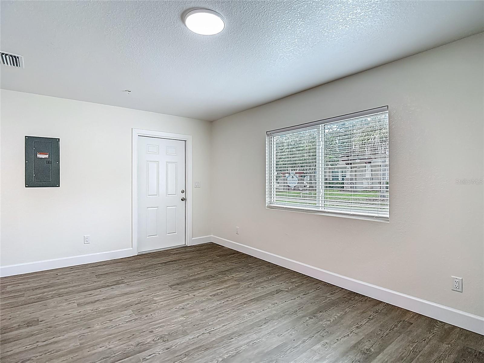 BEEKMANS VIOLA P - Residential Lease