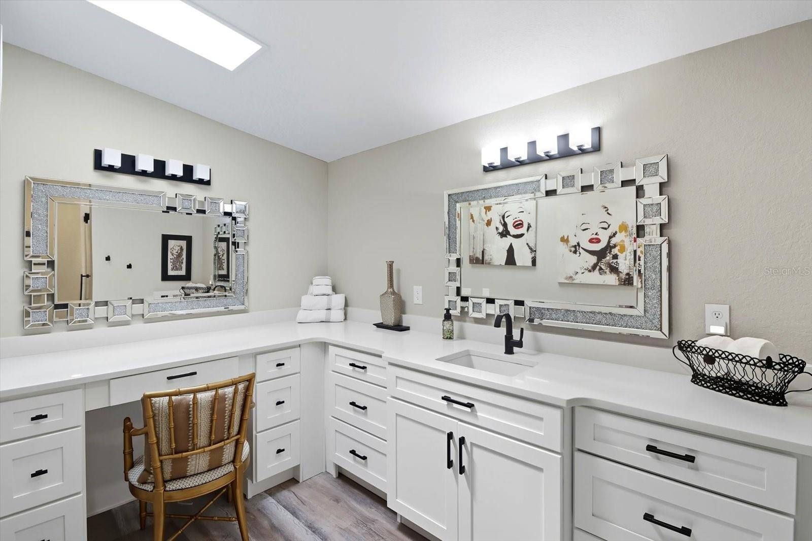 LADY LAKE ORANGE BLOSSOM GARDENS UNIT 08 - Residential Lease